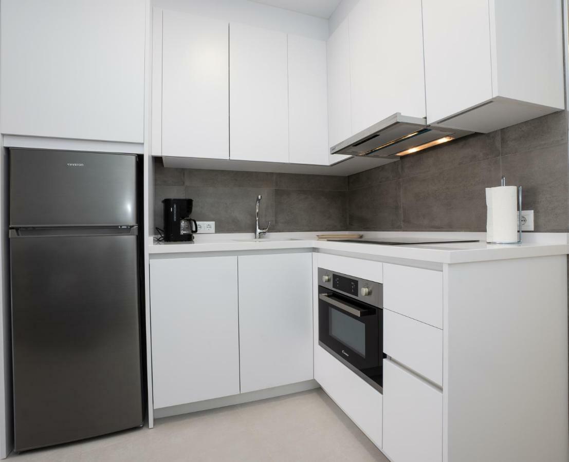 Apartamentos Mombasa 2 Planta Нерха Екстер'єр фото