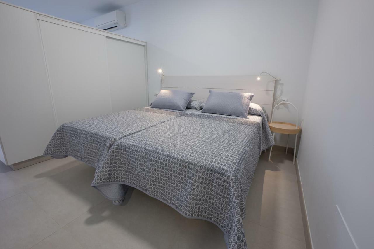 Apartamentos Mombasa 2 Planta Нерха Екстер'єр фото