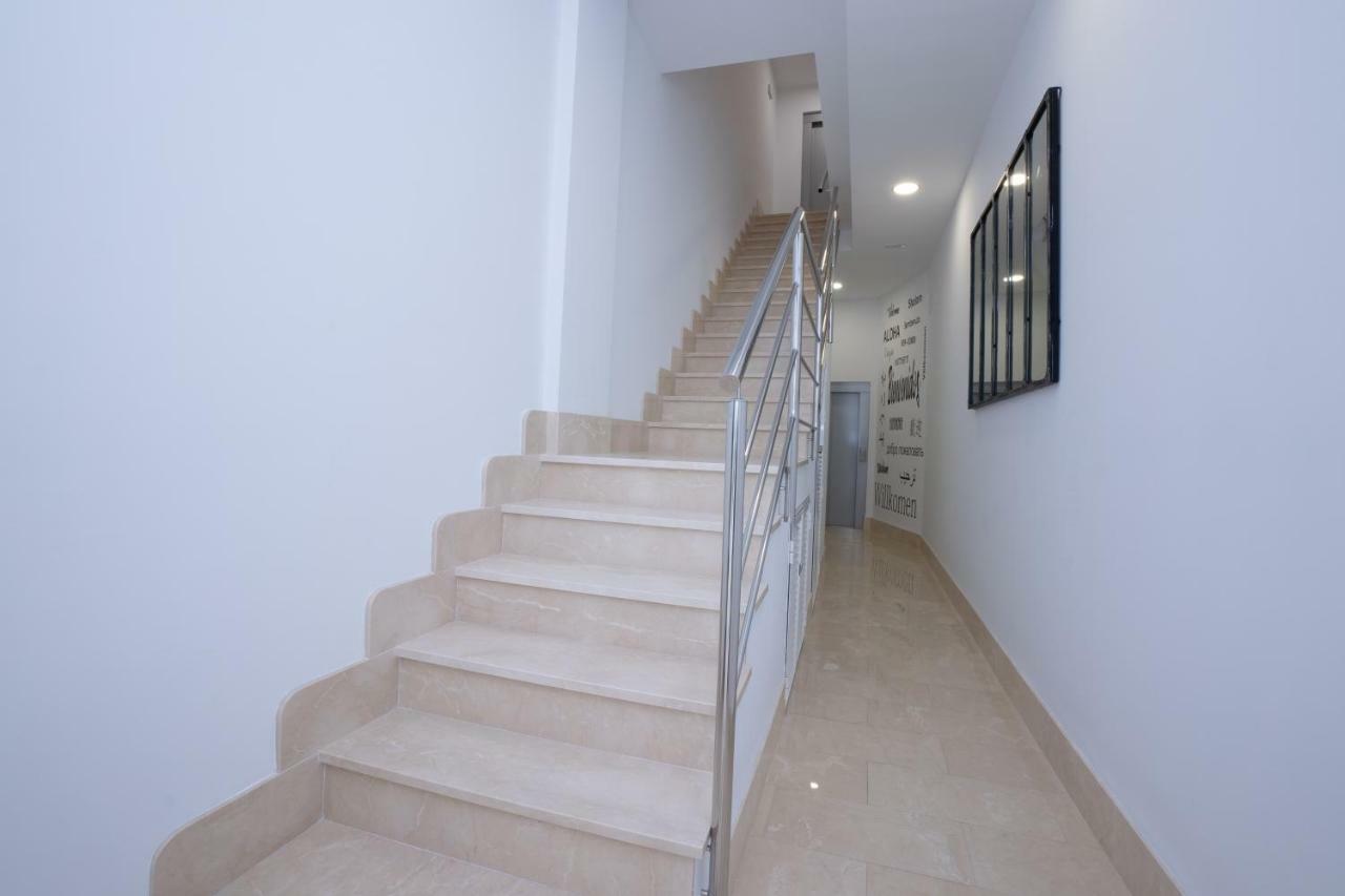 Apartamentos Mombasa 2 Planta Нерха Екстер'єр фото